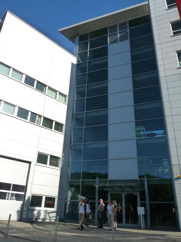 15 Jahre �Kompetenzzentrum Halbleiter- und Optische Technologien�