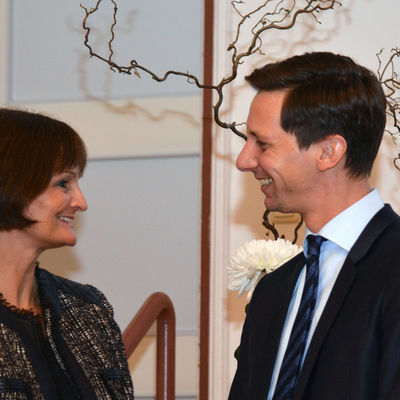 Dr. Bettina Wolf im Gespr�ch mit Landrat Andreas M�ller.
