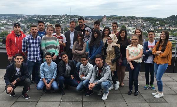 Feriensprachkurse f�r jugendliche Migratnen und Fl�chtlinge (Sommer 2016)