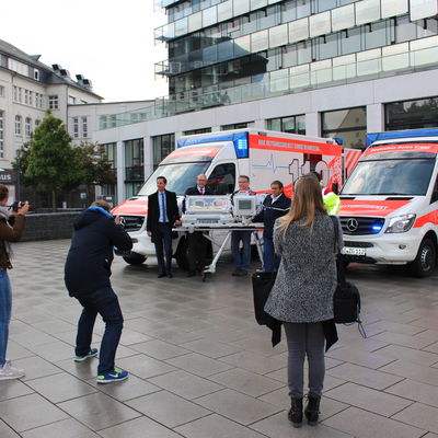 Fahrzeug�bergabe Rettungsdienst Oktober 2016