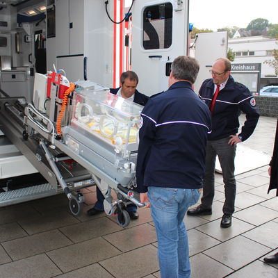 Fahrzeug�bergabe Rettungsdienst Oktober 2016
