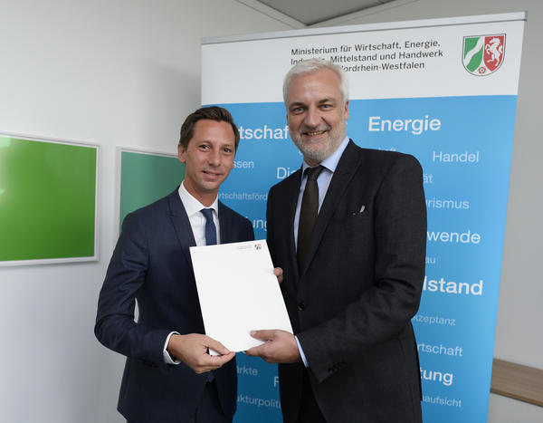 �bergabe F�rderbescheid Breitbandkoordinator