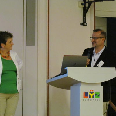 Aufwachsen mit zwei Sprachen 1