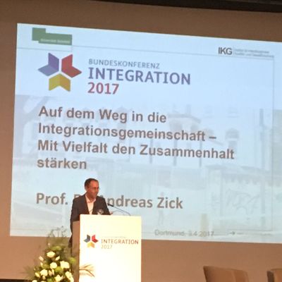 Prof. Dr. Andreas Zick, Universit�t Bielefeld
