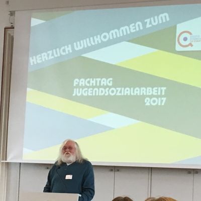 Fachtag Jugendsozialarbeit, Moderator Bernd Zimmermann, Kath. Jugendwerk F�rderband  Siegen-Wittgenstein e.V.