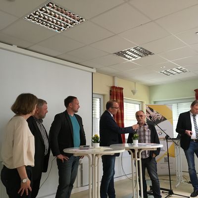 Talkrunde Bildungstr�ger mit Moderator Matthias Vitt, Vorstand Caritasverband Siegen-Wittgenstein e.V.