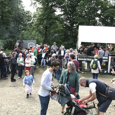 Impressionen vom "Historischen Markt" in und um die Ginsburg