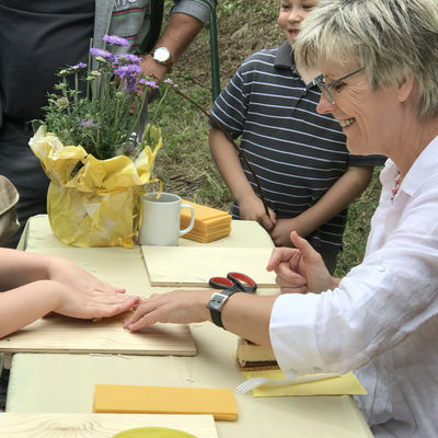 Impressionen vom "Historischen Markt" in und um die Ginsburg