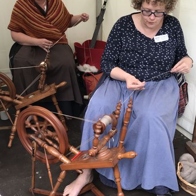 Impressionen vom "Historischen Markt" in und um die Ginsburg