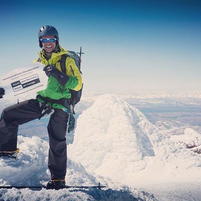 Schulpate SoR Harald Philipp auf dem Schichtvulkan Korjakskaja Sopka auf der Halbinsel Kamtschatka in Russland