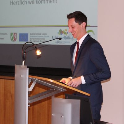 Landrat Andreas M�ller bei der Zertifikatsverleihung "Familienfreundliches Unternehmen