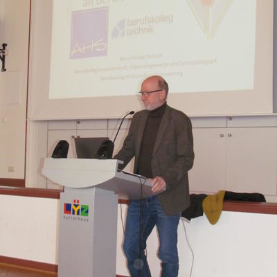 Schulamtsdirektor Walter Sidenstein Informationsveranstaltung IFK BKs 28.02.2018