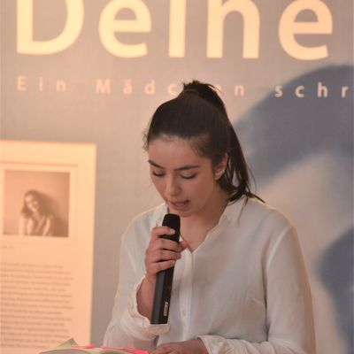 Deine Anne - ein M�dchen schreibt Geschichte,Lesung aus dem Buch Anne Frank