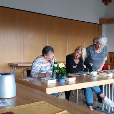 Volksbund Deutsche Kriegsgr�berf�rsorge e.V. zu Gast bei Frauenhilfe Wilgersdorf