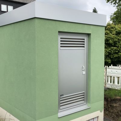 Der Point of Presence in Erndtebr�ck: Ein PoP ist die Hauptverteilstation des Netzes - von hier aus werden die Glasfaserkabel in die  Multifunktionsgeh�use gelegt. Alle Glasfaseranschl�sse der drei Wittgensteiner Kommunen werden von hier aus versorgt.