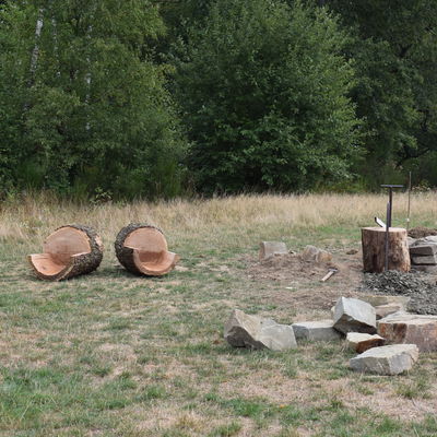 Kultibunt. Das Waldsofa. Das Material ist da