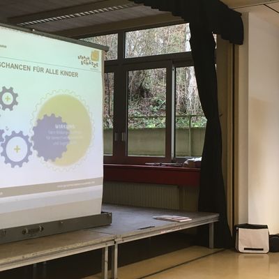 Infoveranstaltung "Sprachsch�tze" am 18.12.2018, Susanne Weinbach, LaKI