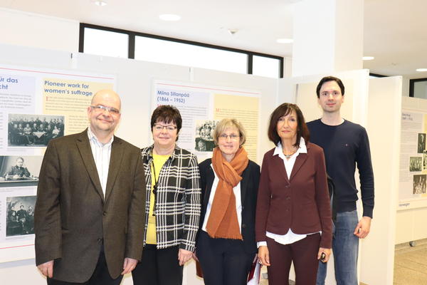 Die Initiatoren der Ausstellungser�ffnung