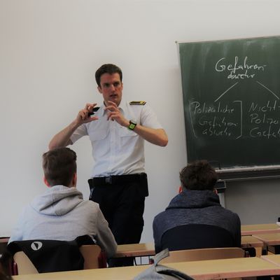 Thomas Tremmel bei der besonderen Unterrichtseinheit
