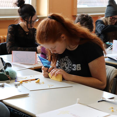Sorgf�ltig werden die Boote individuell gestaltet.