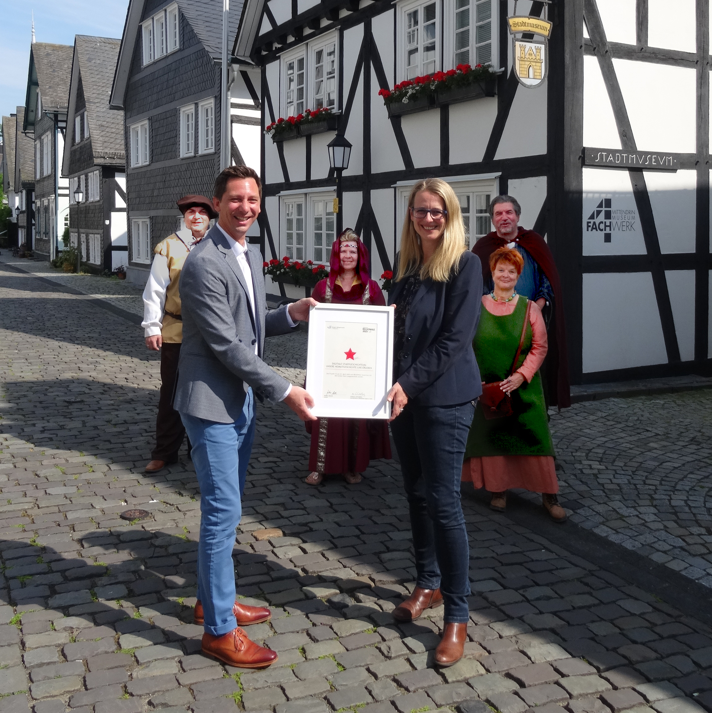 �bergabe Regionale-Stern Freudenberg