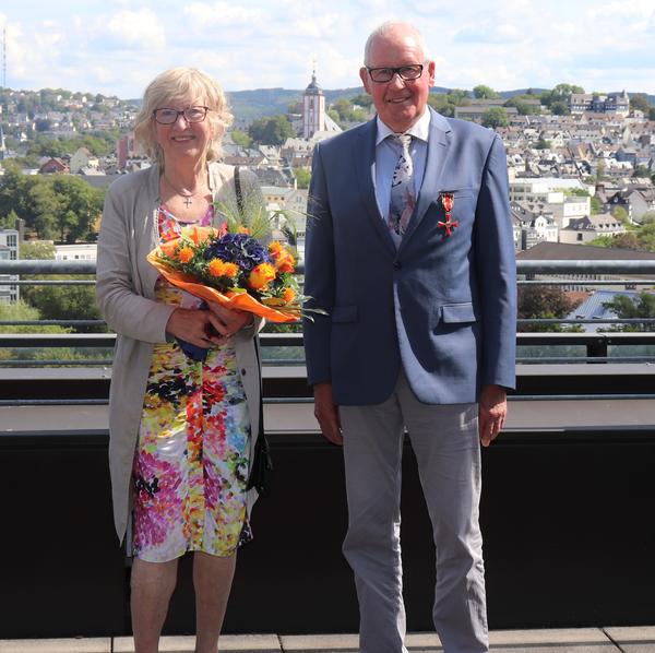 Vorschaubild Verdienstkreuz Rudi Georg