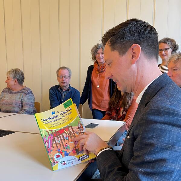Eindr�cke vom Besuch des Landrats beim Dorfgemeinschaft B�rbach e.V.