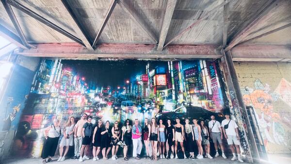 b493583a-0069-42f6-a240-eb1249ce4c65