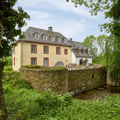 Paare k�nnen sich im historischen Ambiente der Wasserburg das Ja-Wort geben.