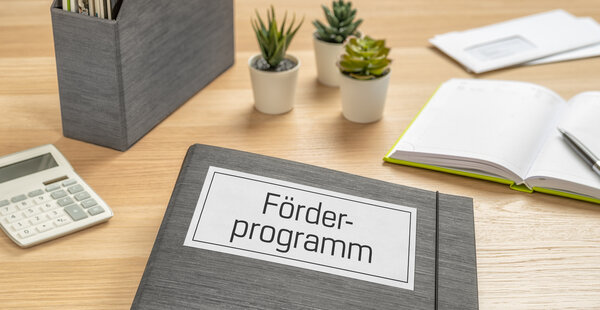 Ordner mit der Beschriftung F�rderprogramm