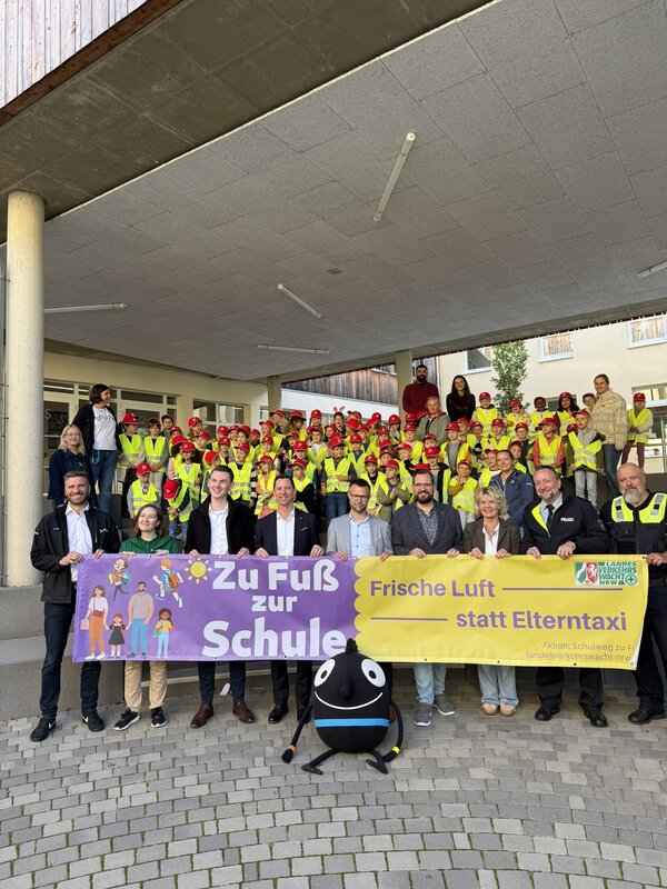 Bild_Warnwesten�bergabe_2026
